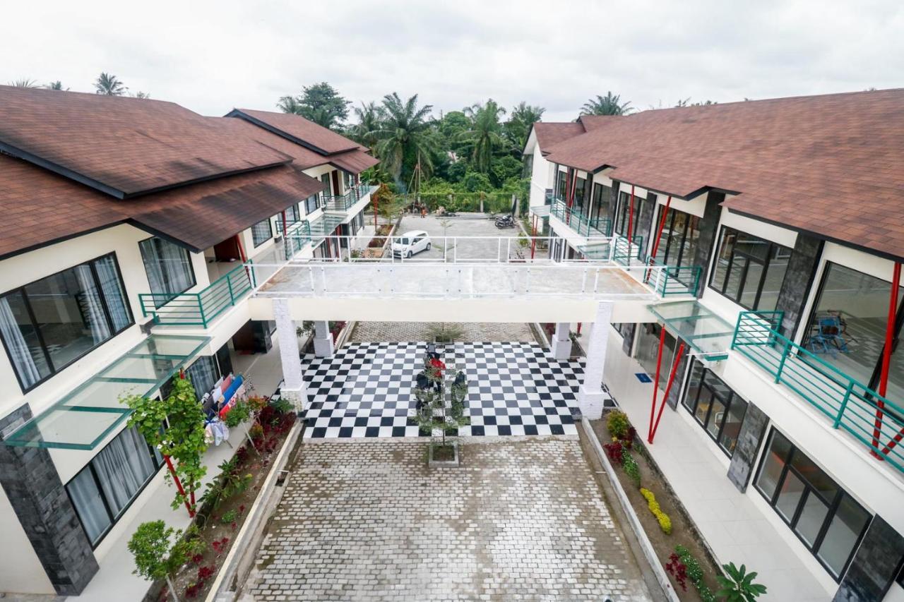 เรดดอร์ซ พลัส เนียร์ กัวลานามูแอร์พอร์ต Hotel เมดาน ภายนอก รูปภาพ