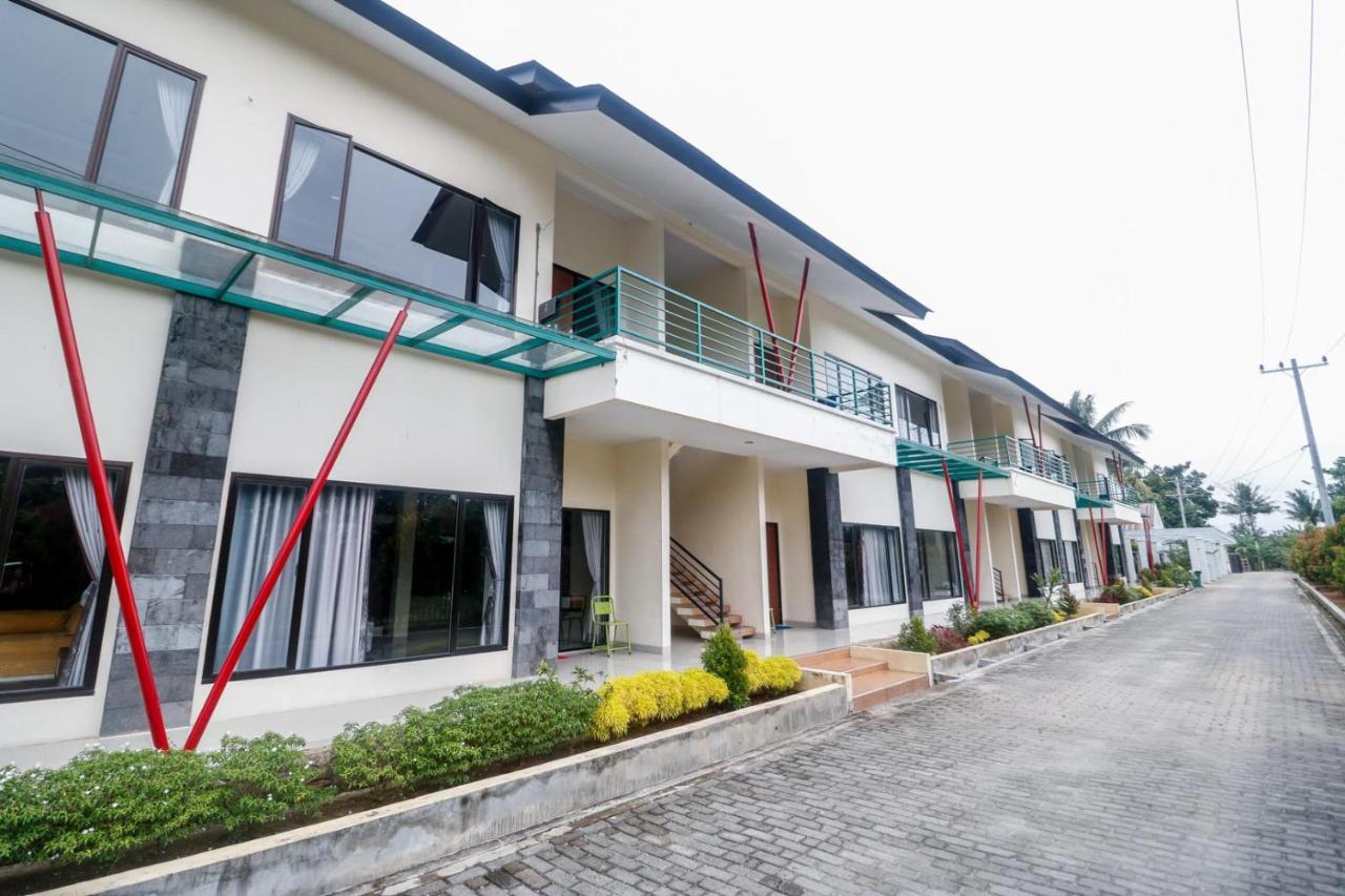 เรดดอร์ซ พลัส เนียร์ กัวลานามูแอร์พอร์ต Hotel เมดาน ภายนอก รูปภาพ
